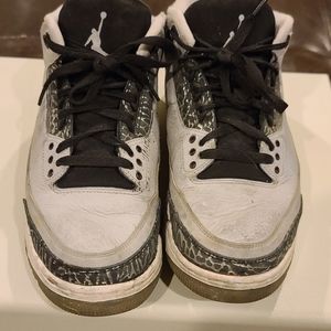 Air jordan retro 3 wolf grey size 8.5